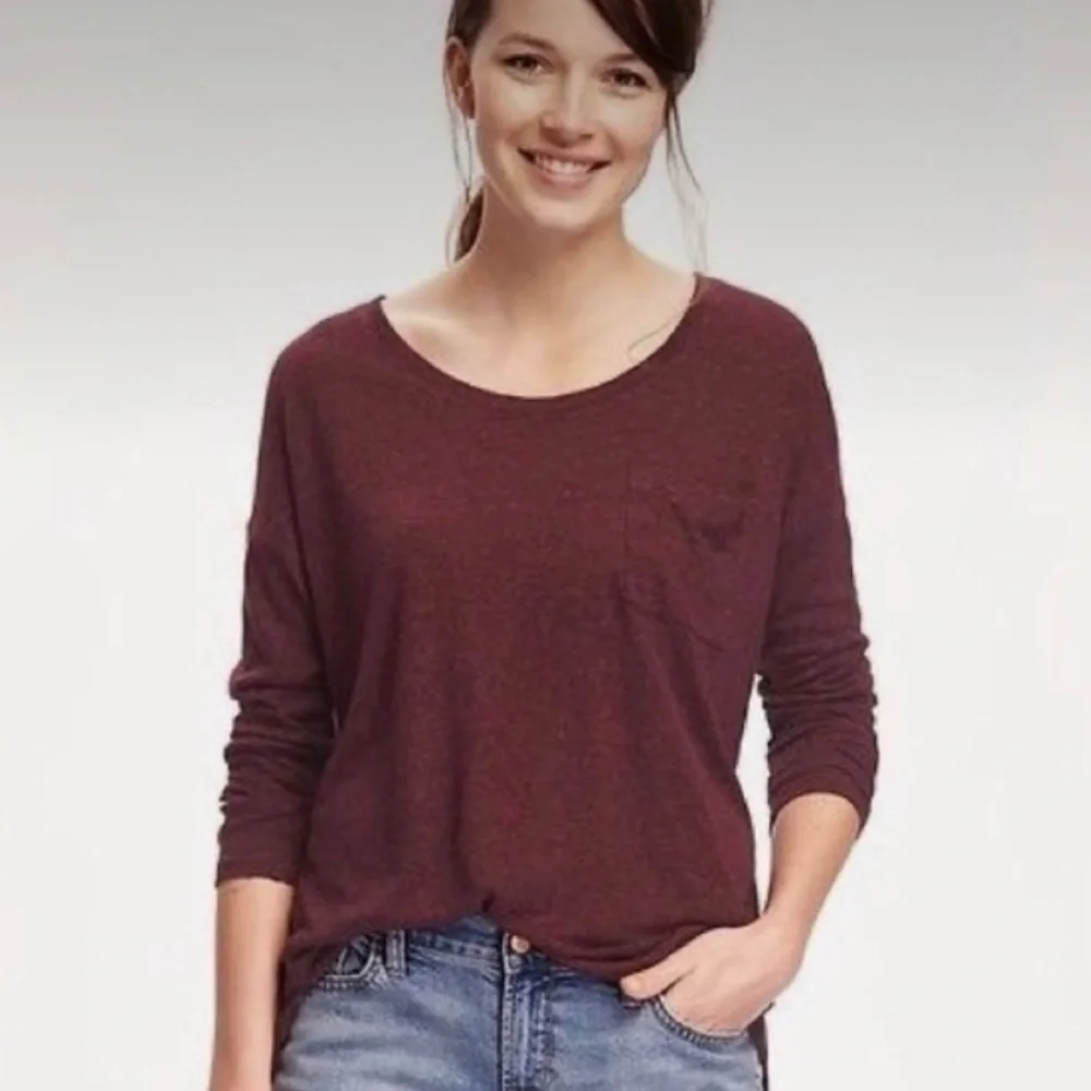Old Navy Long Sleeve Linen Blend Boyfriend Tee - Picture 1 of 2
